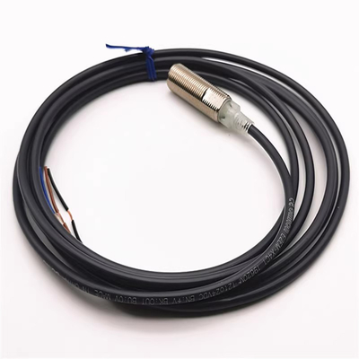 E2EM-X2C1-M1 OMS 인덕티브 근접 센서 산업 검출에 이상적인 선택